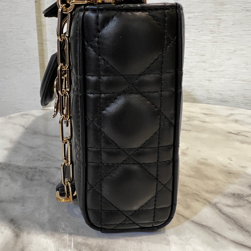 Dior 黑羊皮籐格紋淡金釦Lady Dior中型手提肩斜背包-9