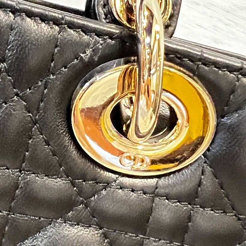 Dior 黑羊皮籐格紋淡金釦Lady Dior中型手提肩斜背包-13