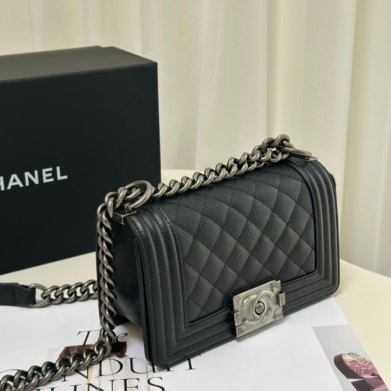 CHANEL Boy20 粒面牛皮口蓋包 - 黑銀-2