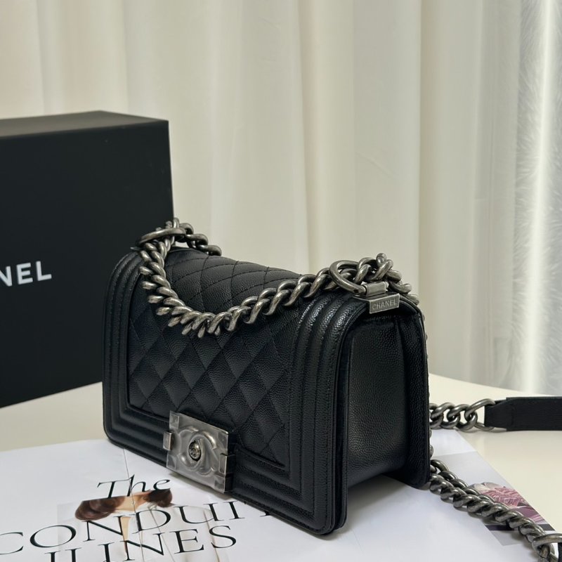 CHANEL Boy20 粒面牛皮口蓋包 - 黑銀-3