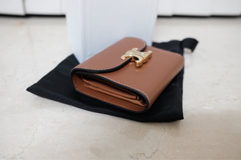 Celine 小號翻蓋短夾-1