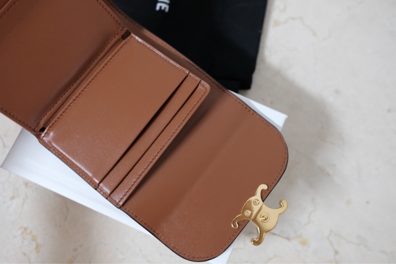 Celine 小號翻蓋短夾-9