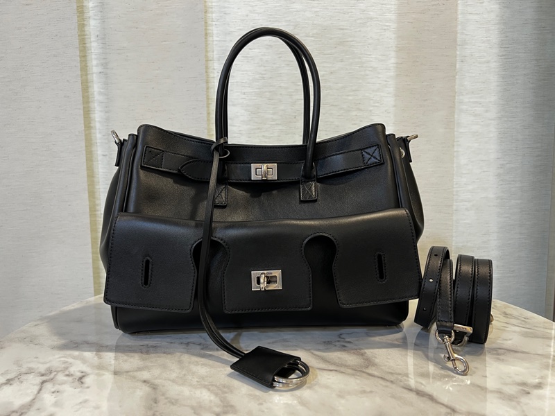 Balenciaga 黑牛皮銀釦Bel Air Carryall 手提肩斜背包-0