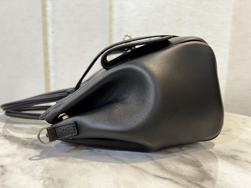 Balenciaga 黑牛皮銀釦Bel Air Carryall 手提肩斜背包-5