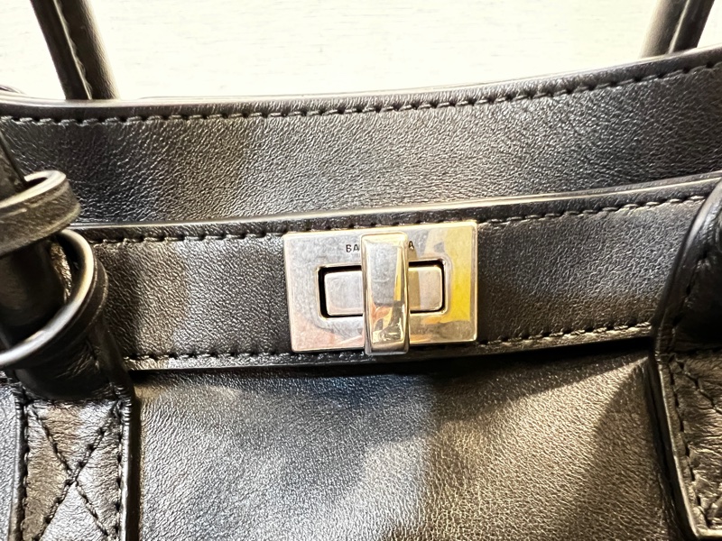 Balenciaga 黑牛皮銀釦Bel Air Carryall 手提肩斜背包-11