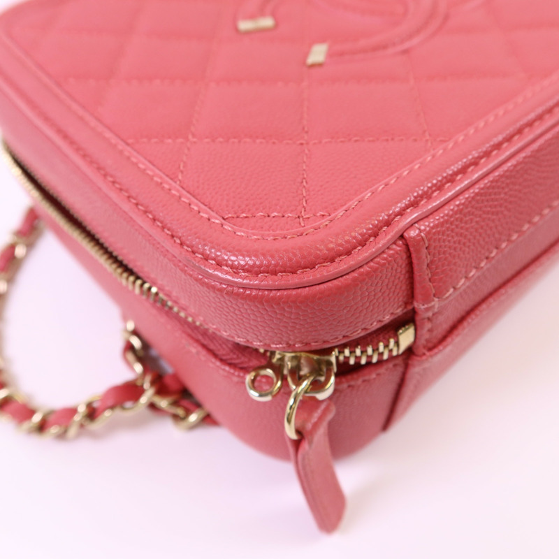 CHANEL 牛皮皮革Vanity Case金扣手挽肩背兩用袋-14