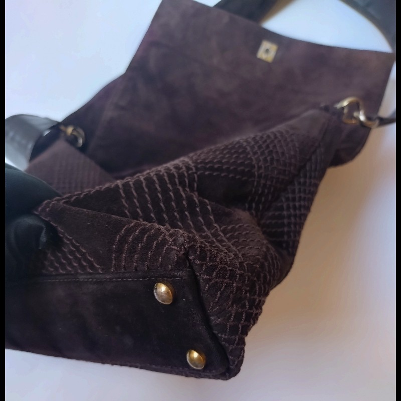 Chanel 金釦咖麂皮大菱格下蓋書包-12