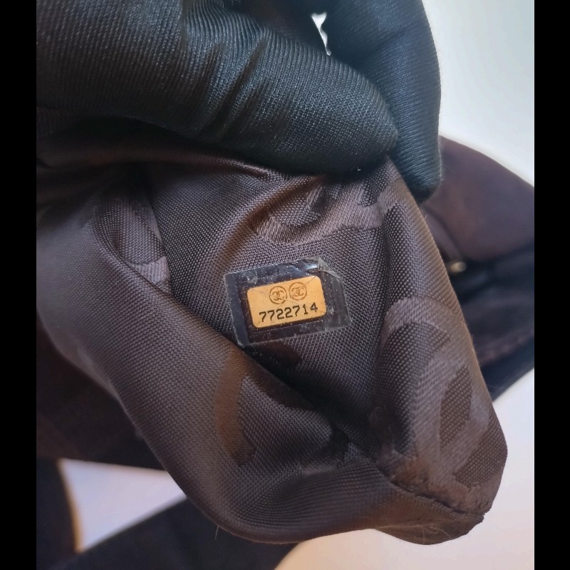 Chanel 金釦咖麂皮大菱格下蓋書包-16