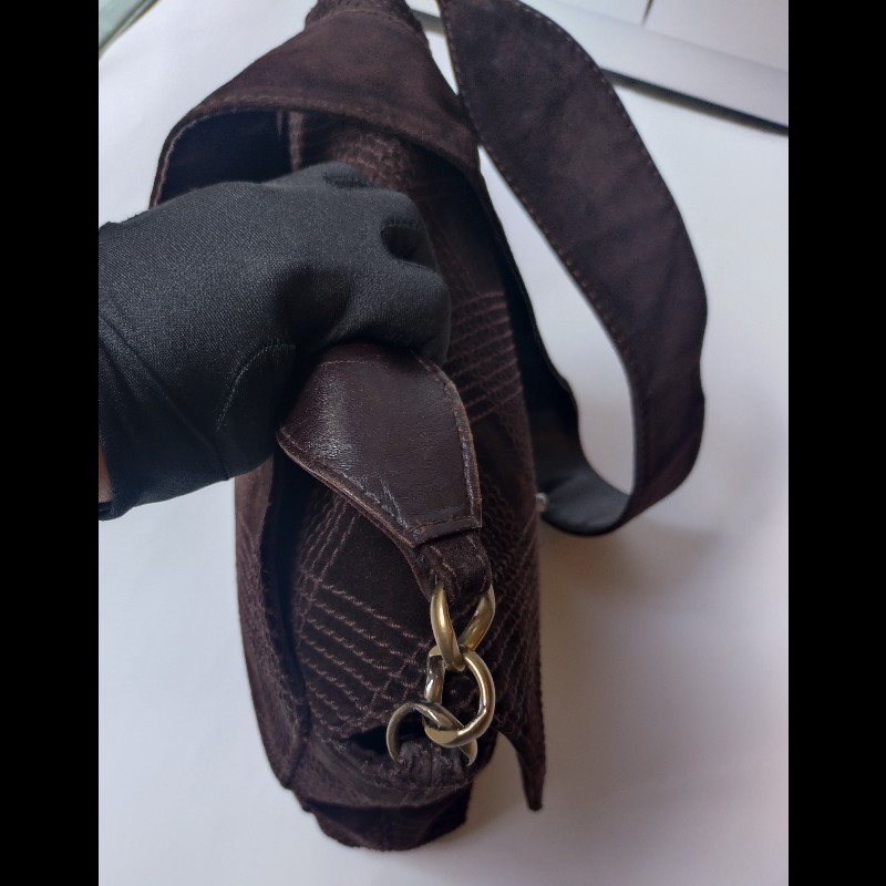 Chanel 金釦咖麂皮大菱格下蓋書包-26