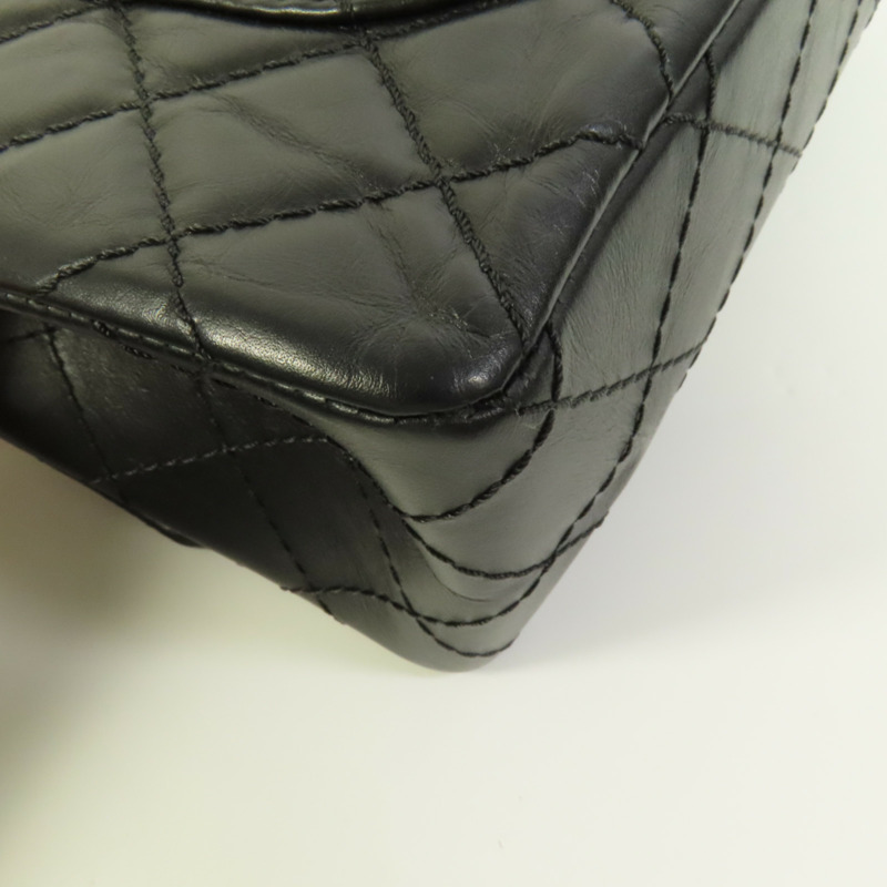 CHANEL 牛皮皮革2.55 Medium金扣鏈帶肩背袋-15