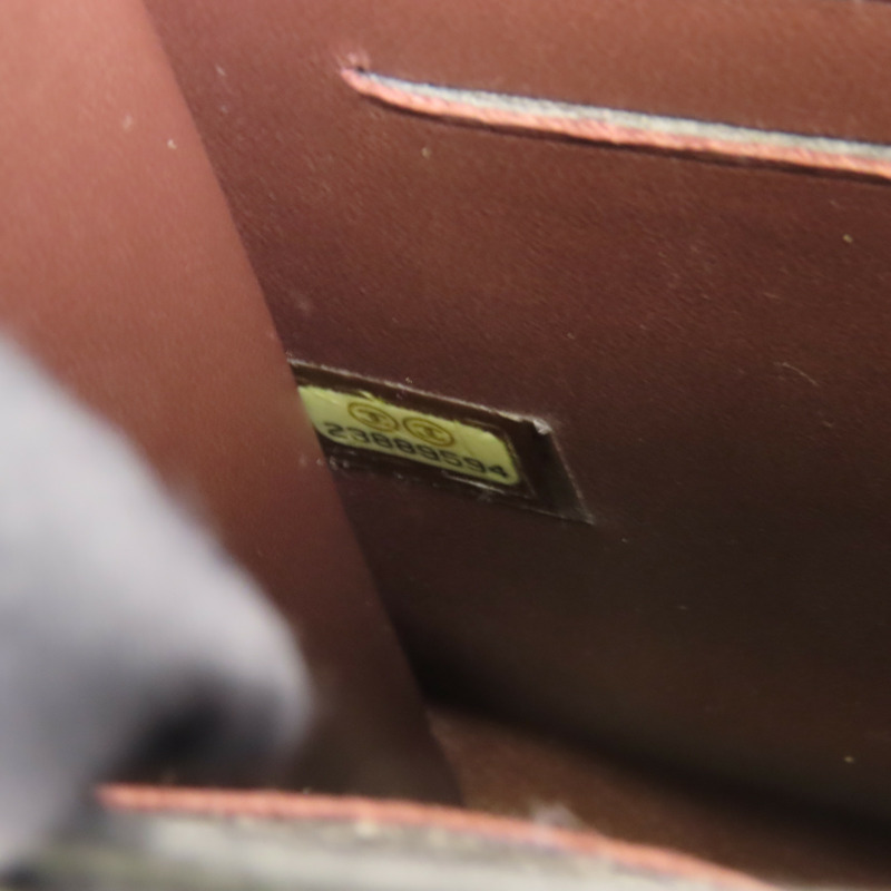 CHANEL 羊皮皮革Classic Quilted Trendy CC Phone鏈帶肩背袋-9