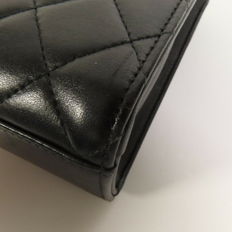 CHANEL 羊皮皮革Classic Quilted Trendy CC Phone鏈帶肩背袋-15