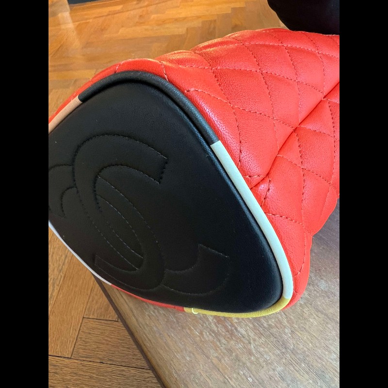 Chanel 橘白色雙拼牛皮水桶包-16