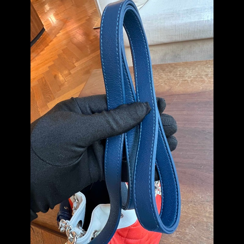 Chanel 橘白色雙拼牛皮水桶包-18