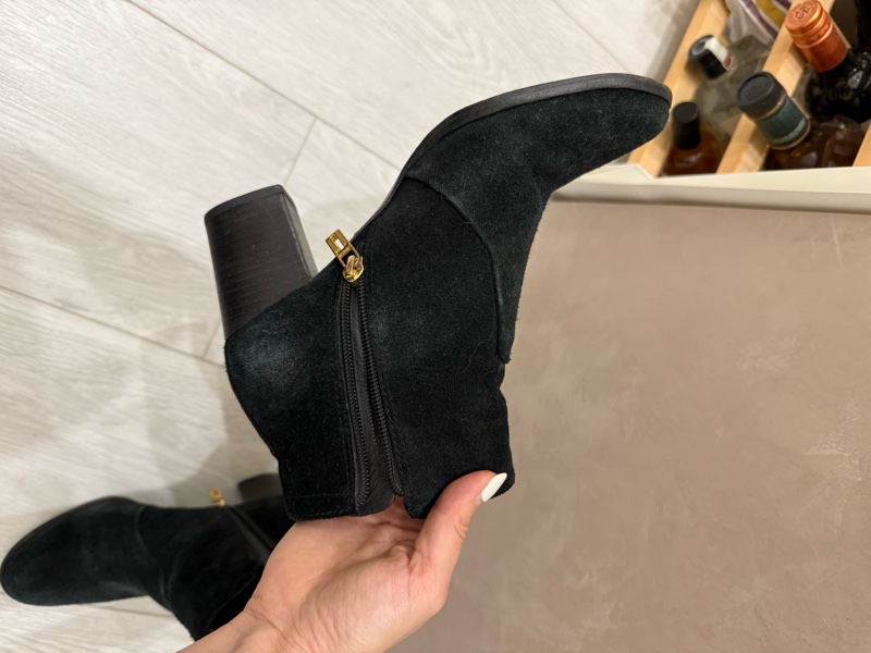 tory burch美國專櫃購入黑色麂皮短靴踝靴黑靴7M-15