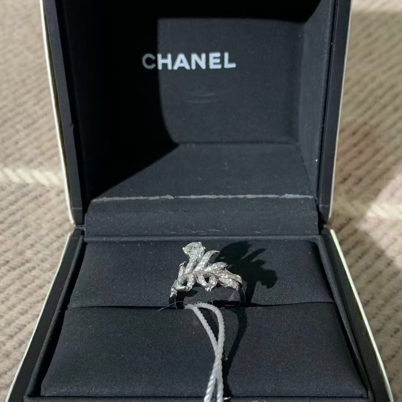 香奈兒Chanel PLUME系列鑽石羽毛戒指 0.55克拉 49碼-4