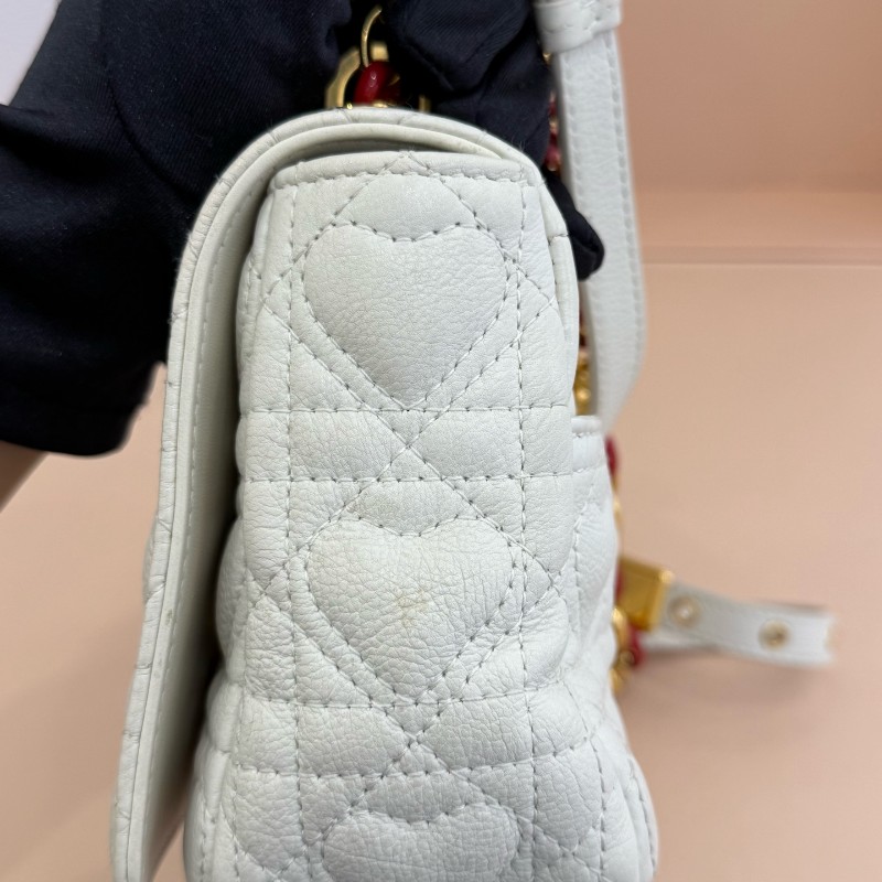 Dior 情人節限量款 caro白色愛心鏈條包 中號-9