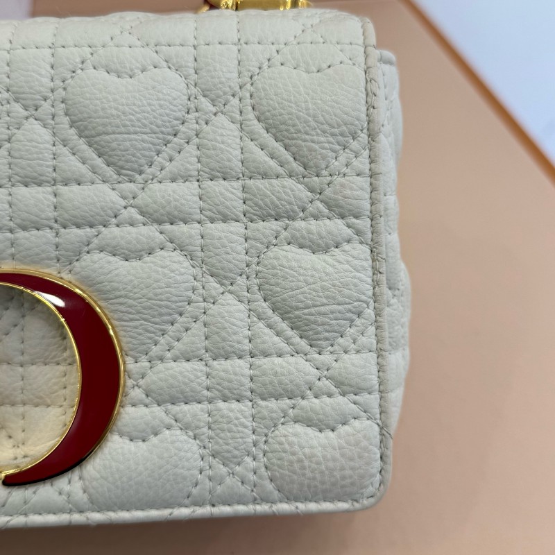 Dior 情人節限量款 caro白色愛心鏈條包 中號-12