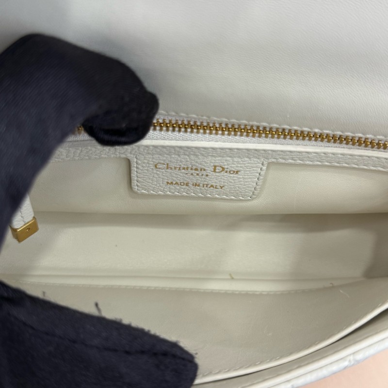 Dior 情人節限量款 caro白色愛心鏈條包 中號-18