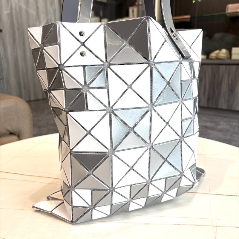 *SHIHNA名牌精品* BAOBAO ISSEY MIYAKE 三宅一生 6x6亮面手提包-4
