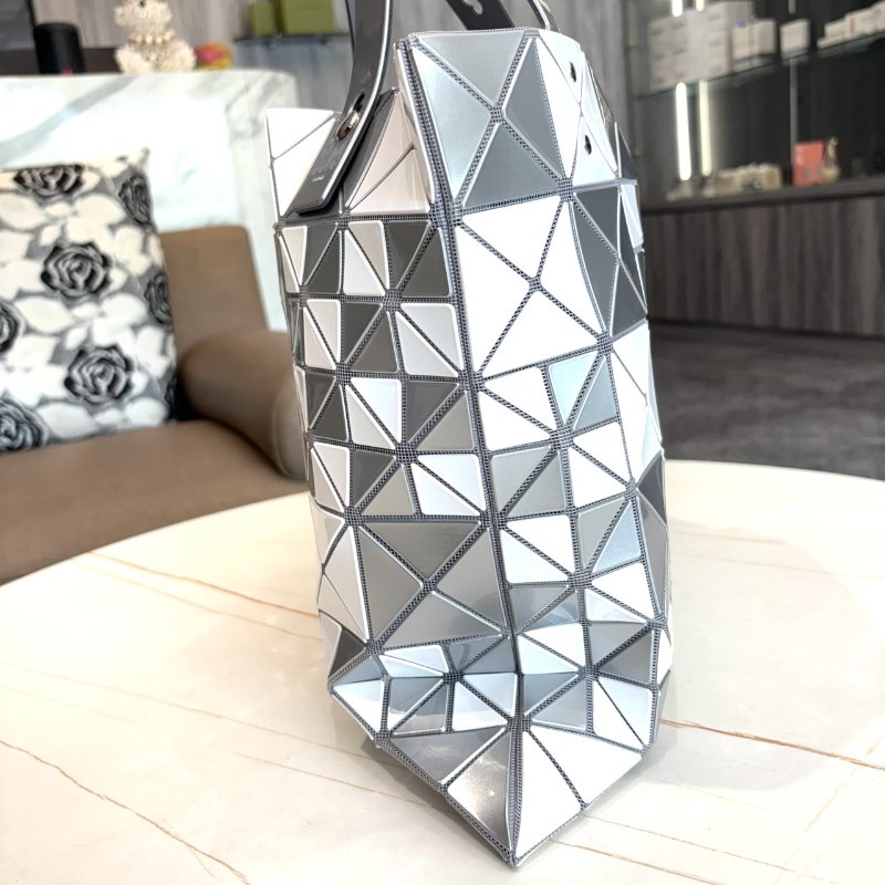 *SHIHNA名牌精品* BAOBAO ISSEY MIYAKE 三宅一生 6x6亮面手提包-5