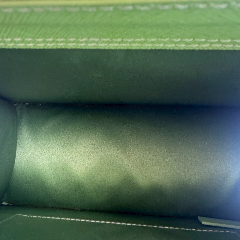 𝐌𝐨𝐬𝐜𝐡𝐢𝐧𝐨 亮綠色水壺金鏈斜背包-2