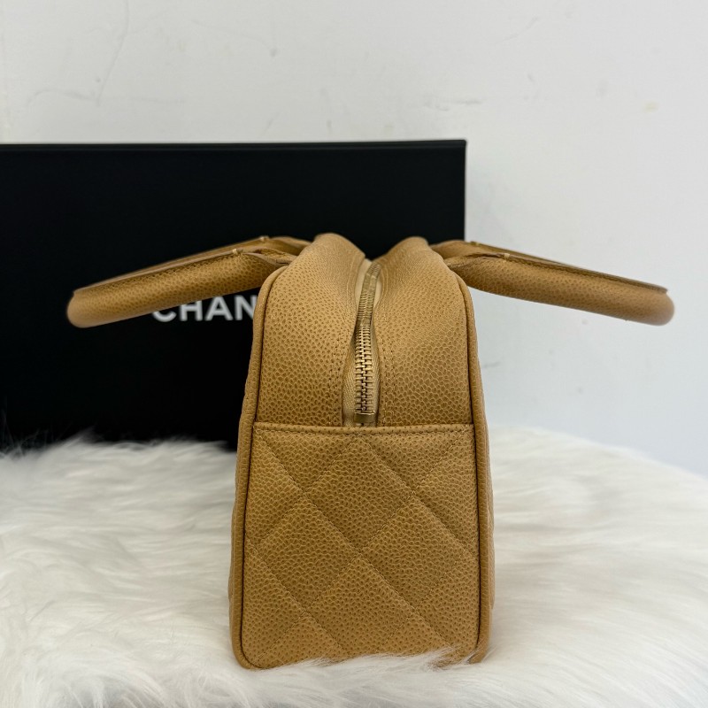 Chanel 奶茶色小號保齡球 荔枝牛皮 手提包-2