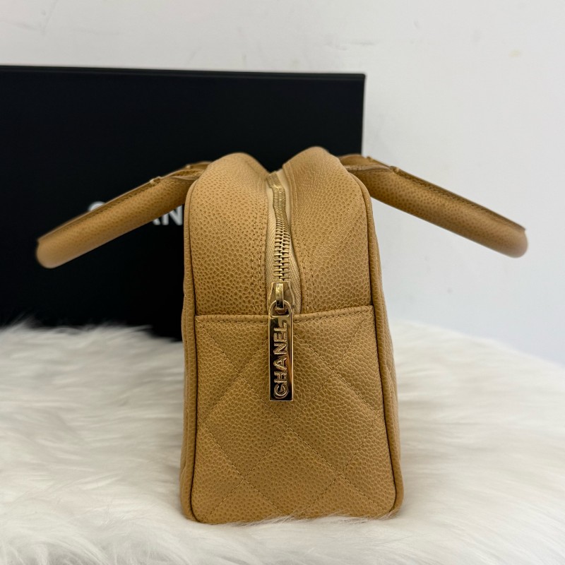 Chanel 奶茶色小號保齡球 荔枝牛皮 手提包-3