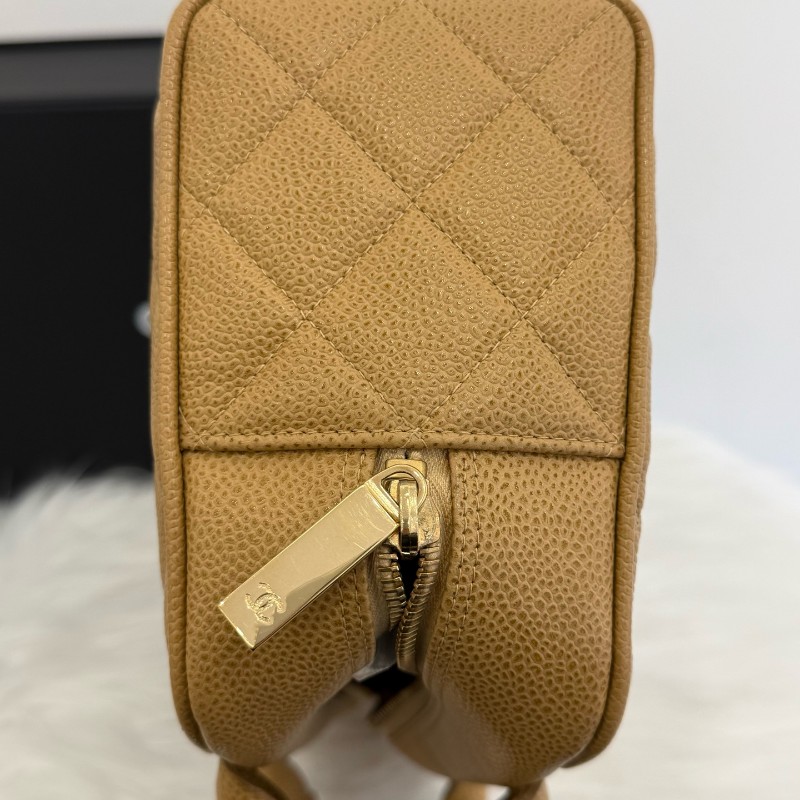 Chanel 奶茶色小號保齡球 荔枝牛皮 手提包-17