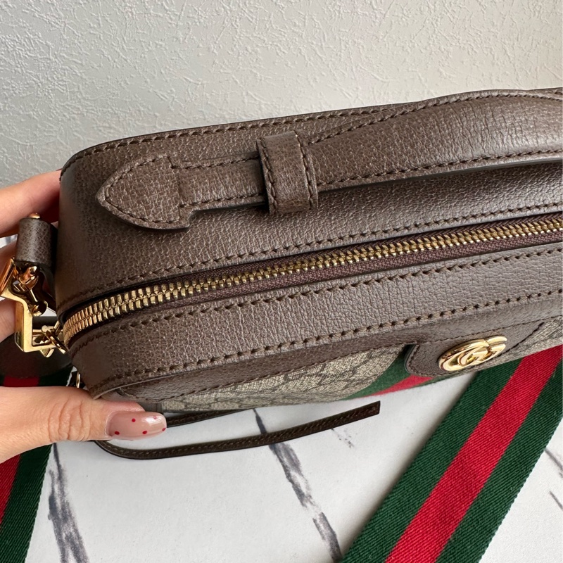 Gucci pvc 男女都可以用的相機包-3