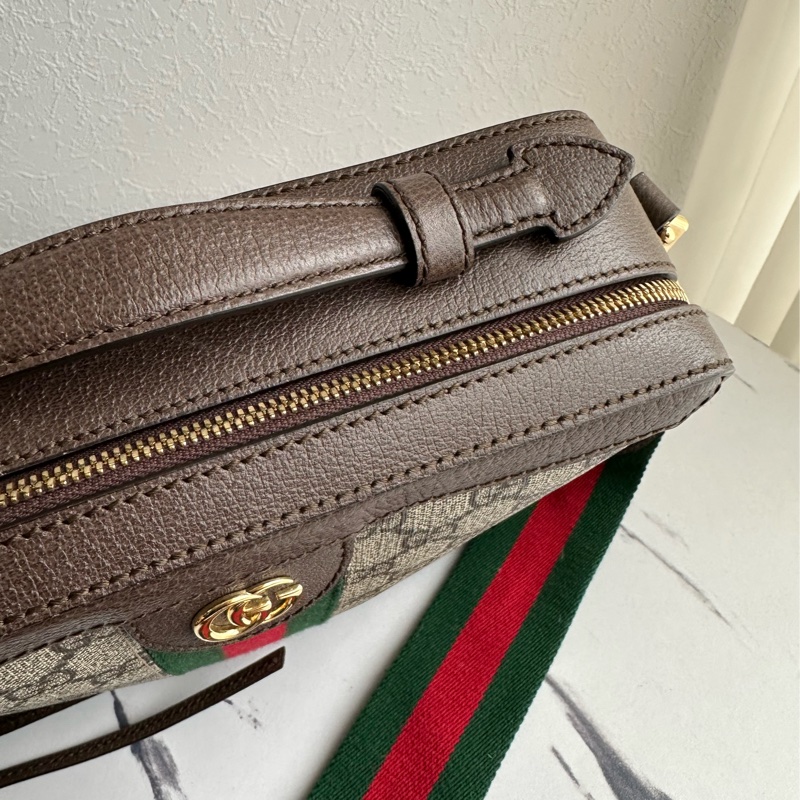 Gucci pvc 男女都可以用的相機包-4