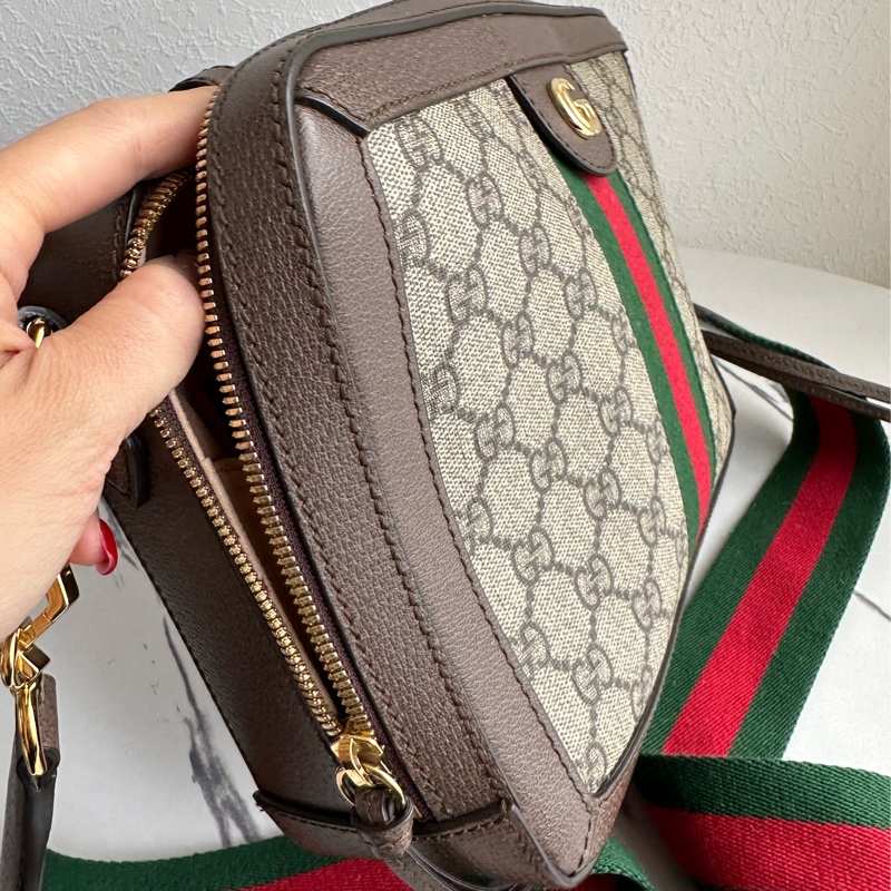 Gucci pvc 男女都可以用的相機包-10