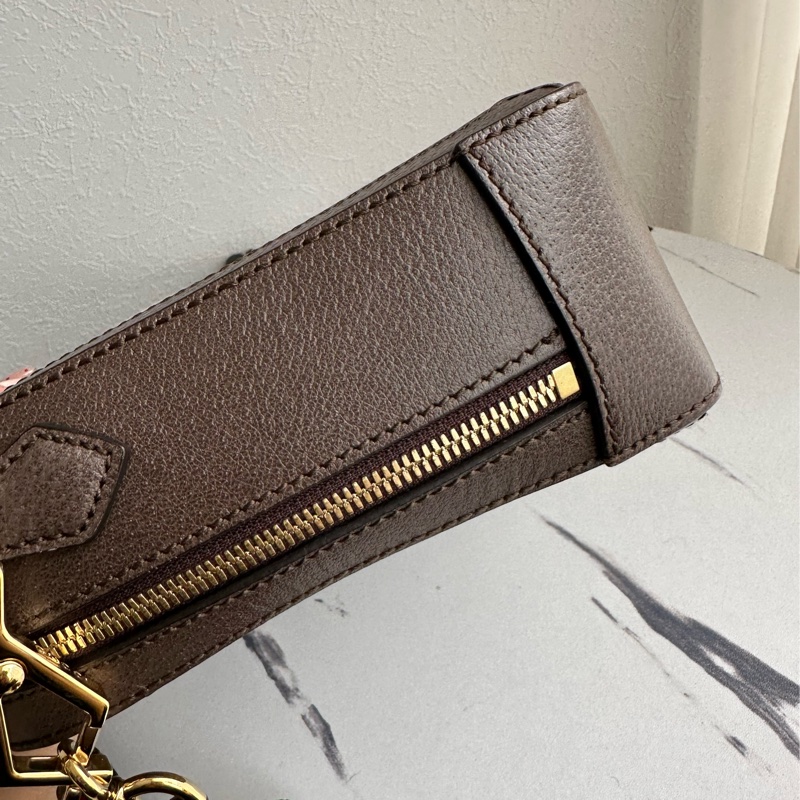 Gucci pvc 男女都可以用的相機包-17