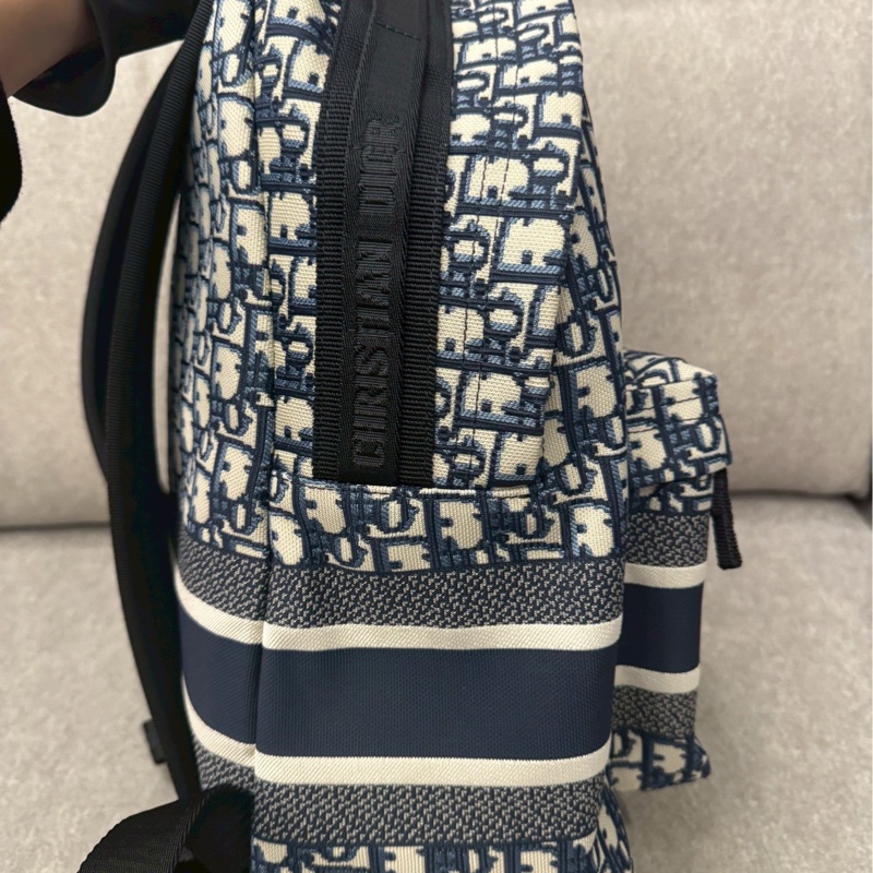 DIOR經典老花後背包-3