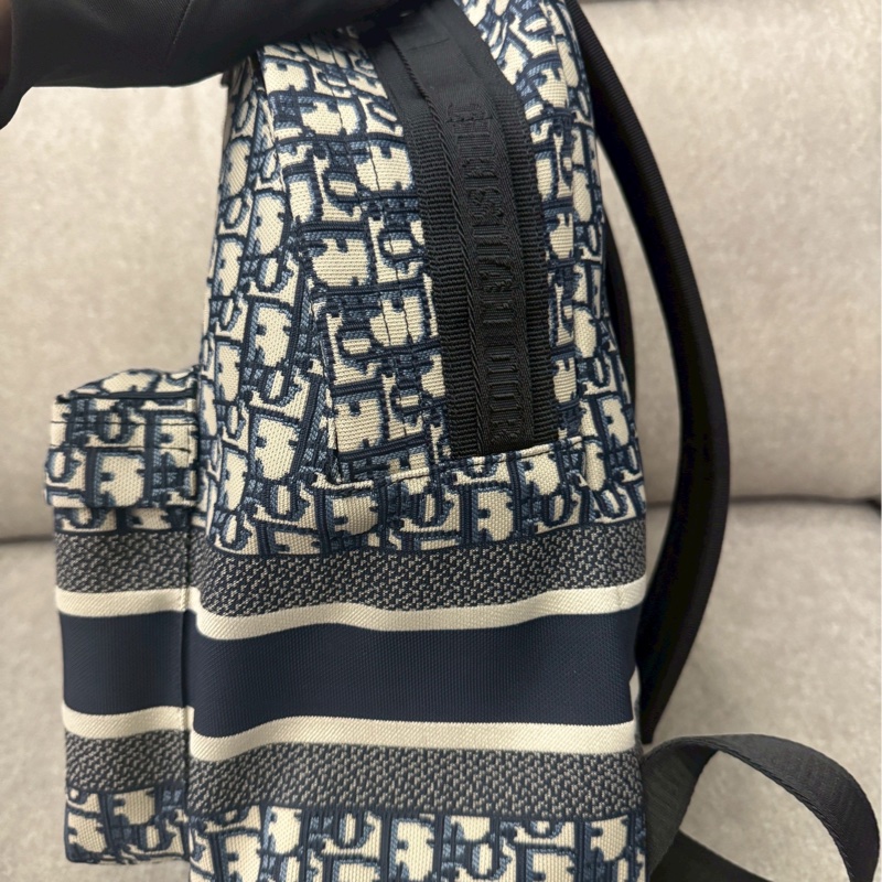 DIOR經典老花後背包-4