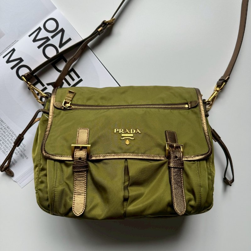 PRADA 綠色尼龍斜背包-0