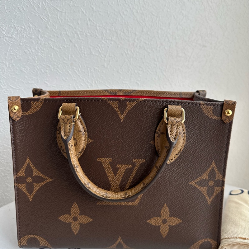 Lv on the go pm 多功能-1