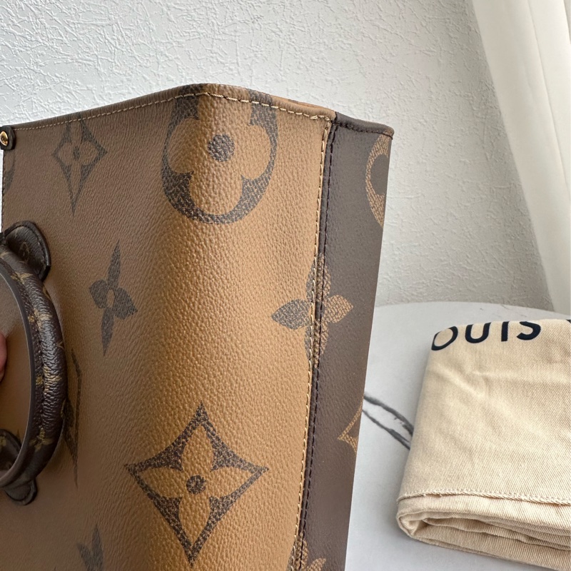 Lv on the go pm 多功能-15