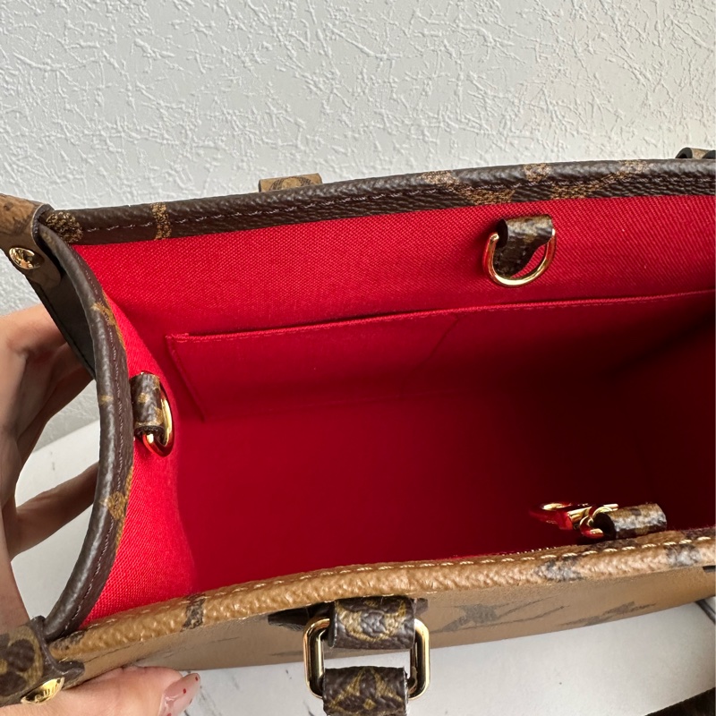 Lv on the go pm 多功能-17