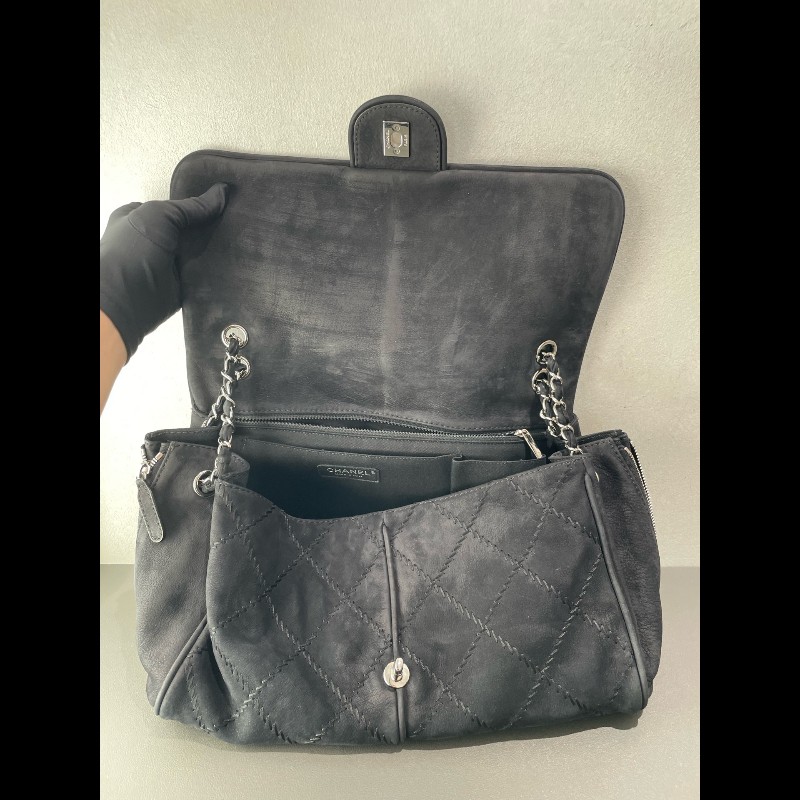 Chanel 麂皮霧面 機場包 黑銀翻毛皮 麻-17