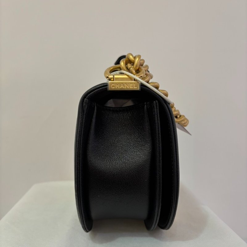 CHANEL黑荔枝牛皮金釦馬鞍包-1