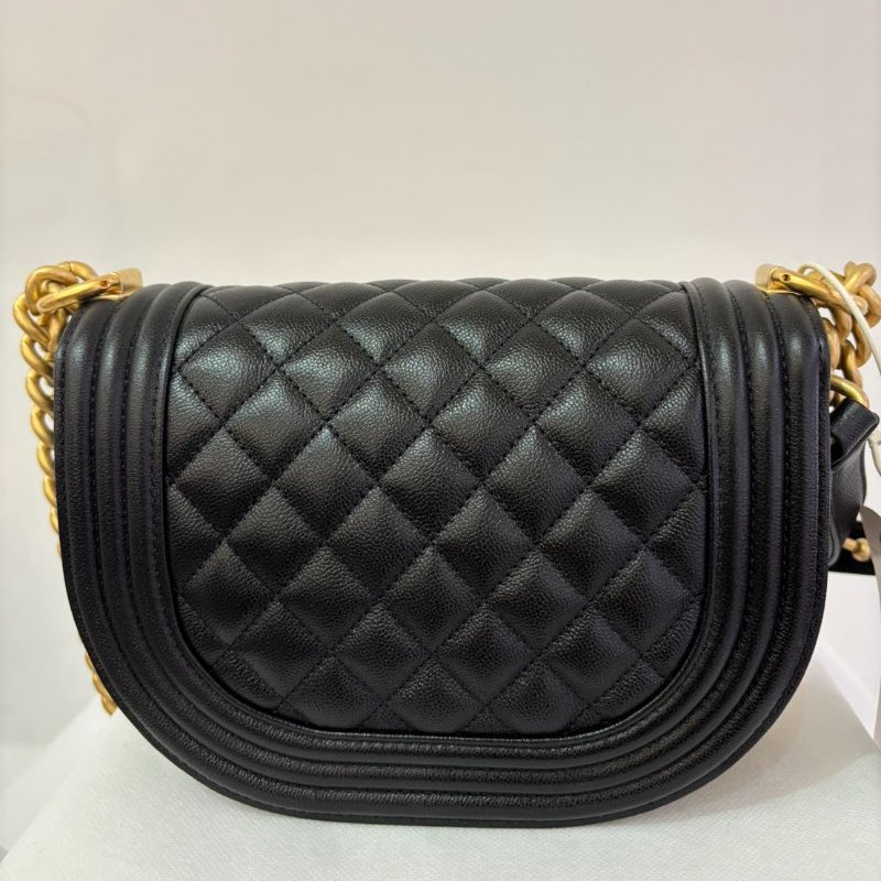 CHANEL黑荔枝牛皮金釦馬鞍包-3