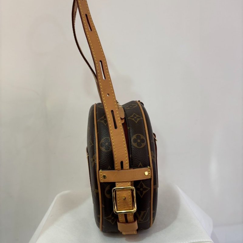 LV 老圓軟皮圓餅包-2