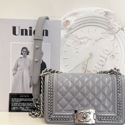 CHANEL Leboy 灰色牛皮菱格紋小號 宮廷款