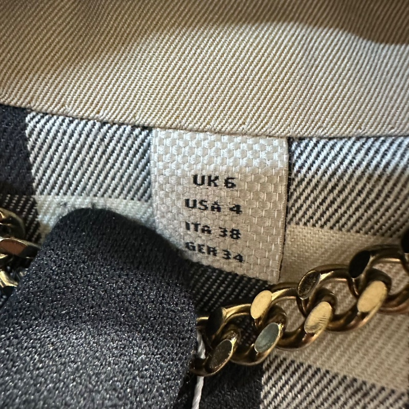 【美收精品】BURBERRY 茶色短版風衣外套 4-586-4