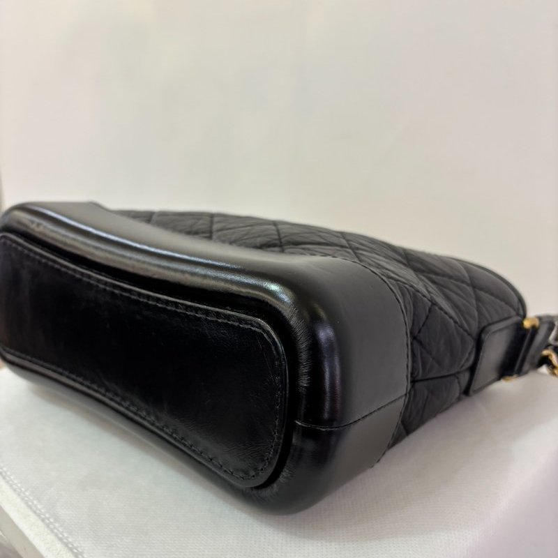 CHANEL黑牛皮流浪包-小-6