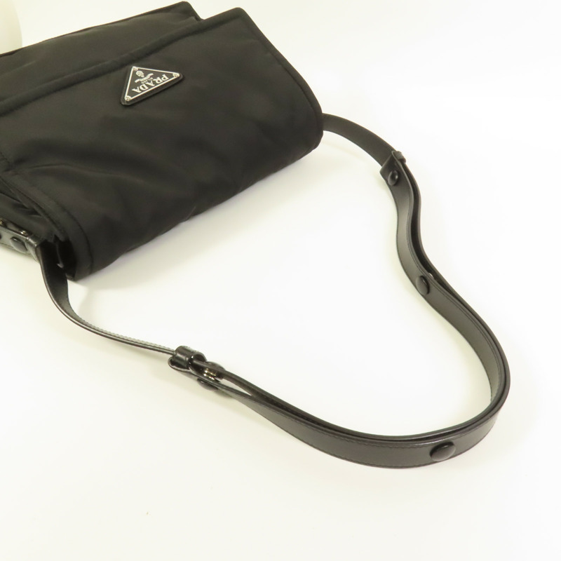 PRADA 尼龍Traveller Medium肩背袋-5