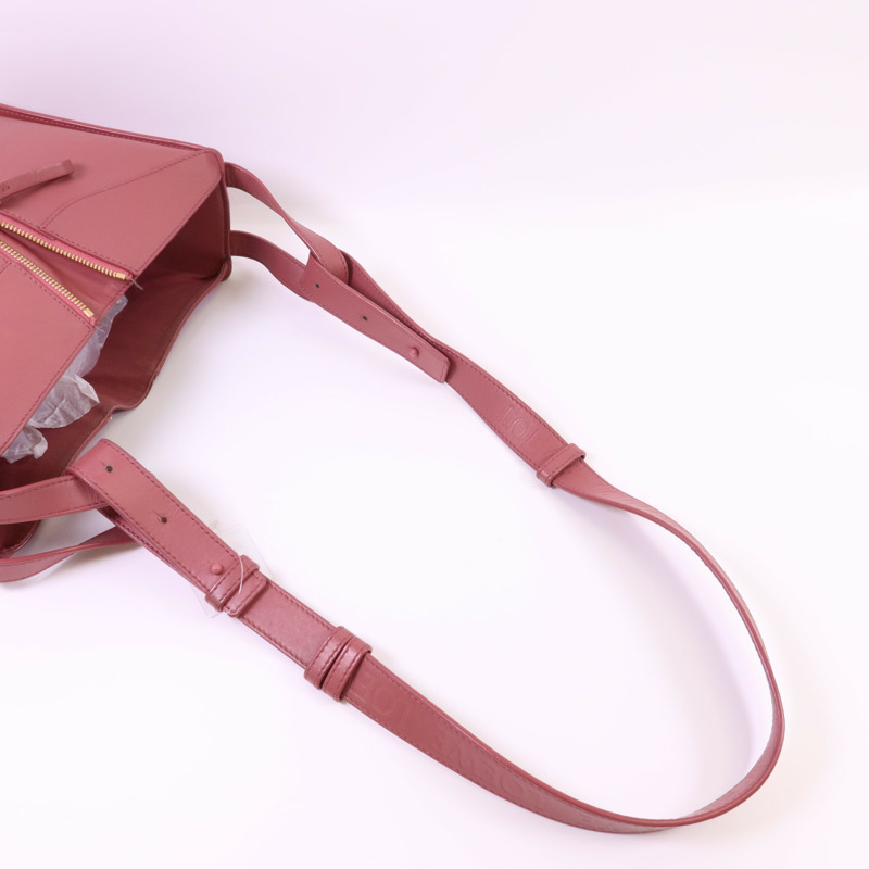 LOEWE 牛皮皮革Hammock Small金扣手挽肩背兩用袋-4