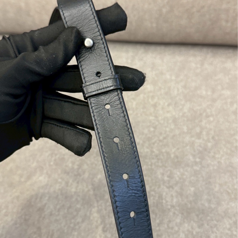 BV 黑色cassette斜背-4