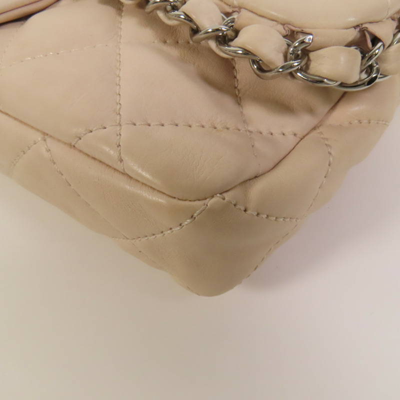 CHANEL 牛皮皮革Chain Shoulder銀扣肩背袋-10